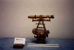 Klotz theodolite.jpg (48679 bytes)